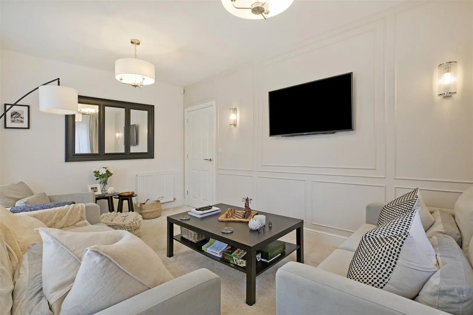 House Throstle Nest Close in Weston