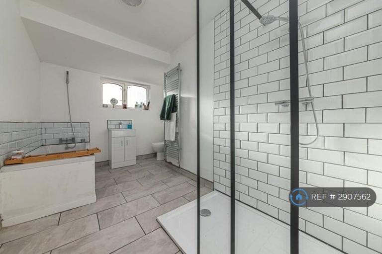 Room Jubilee Street in Irthlingborough