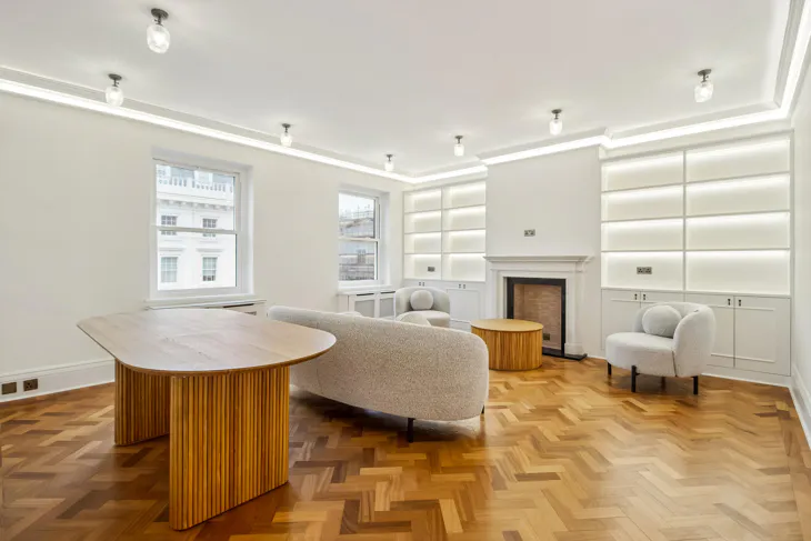 Flat Eaton Place in City of Westminster