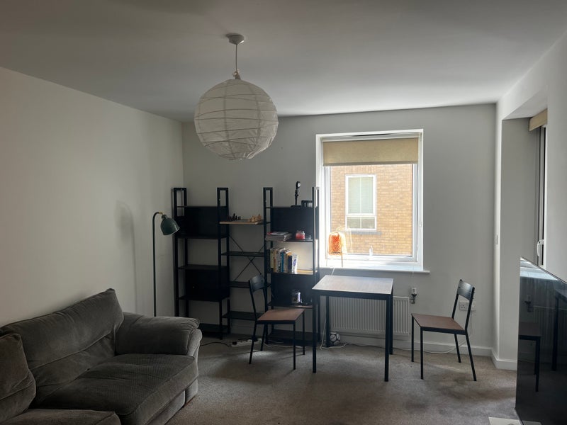 Room Hatcliffe Street in Greater London