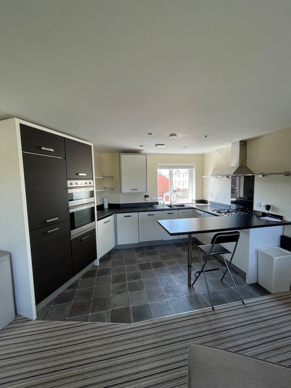 Room Long Down Avenue in Bristol