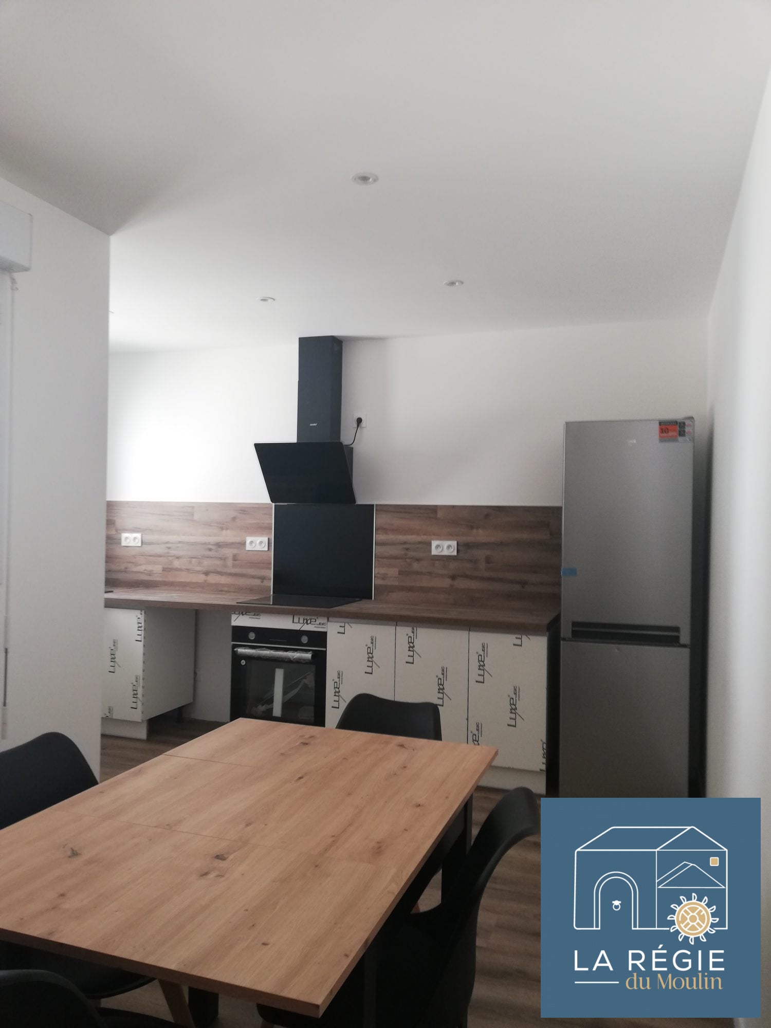 Flat Route de Saint-Didier in Saint-Clair-de-la-Tour