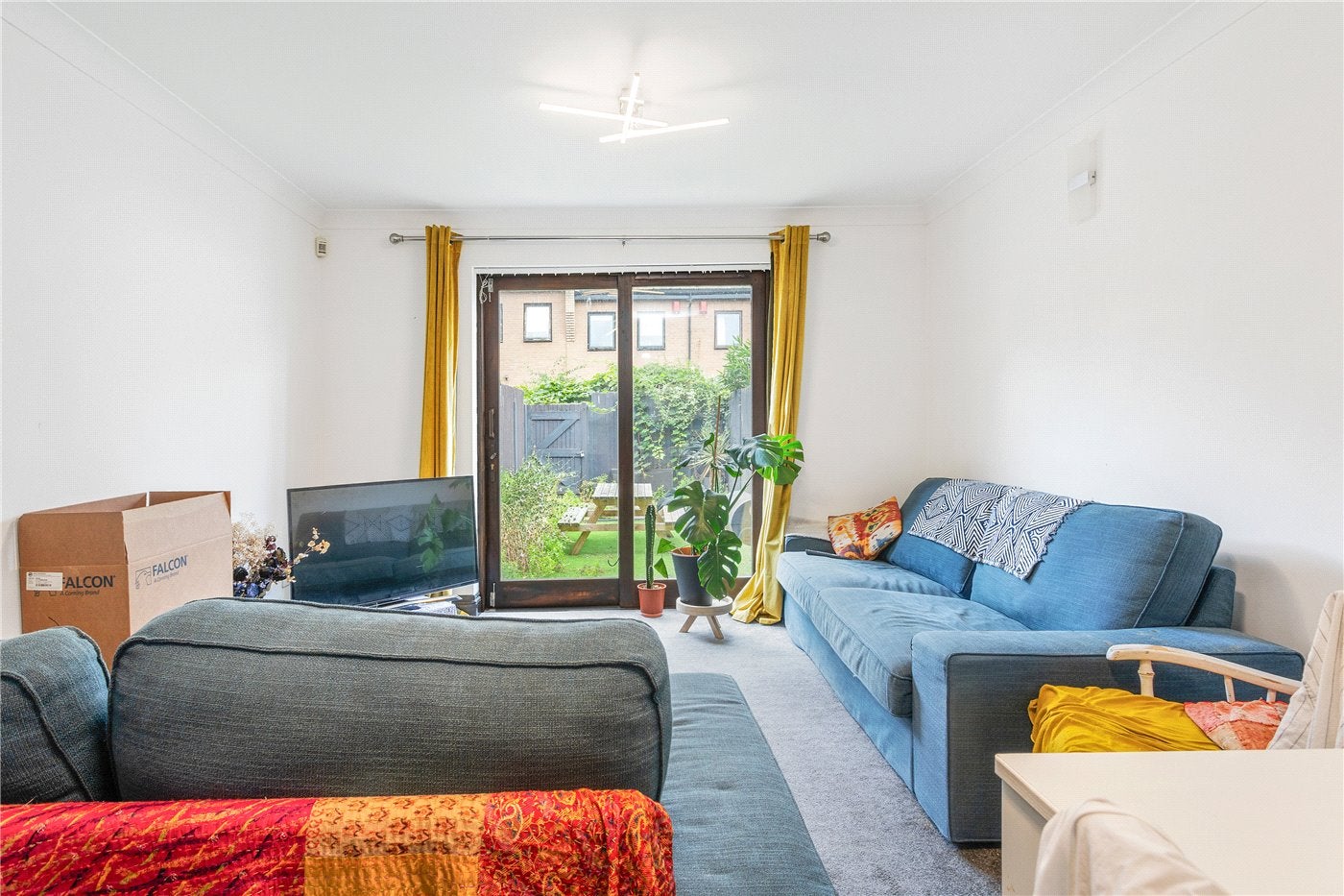 House Vallance Road in Greater London