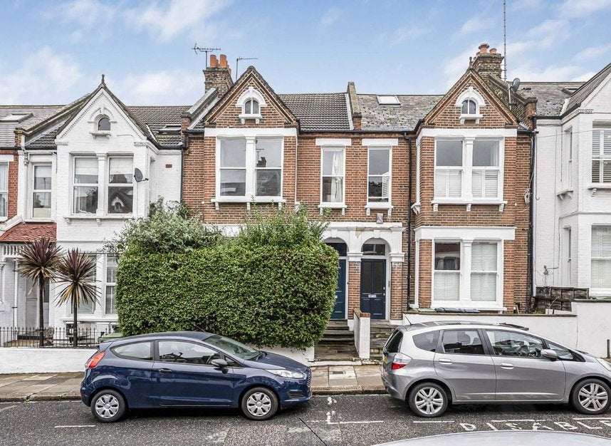 House Killyon Road in Greater London