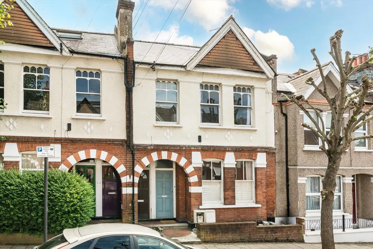 House Salterford Road in Greater London