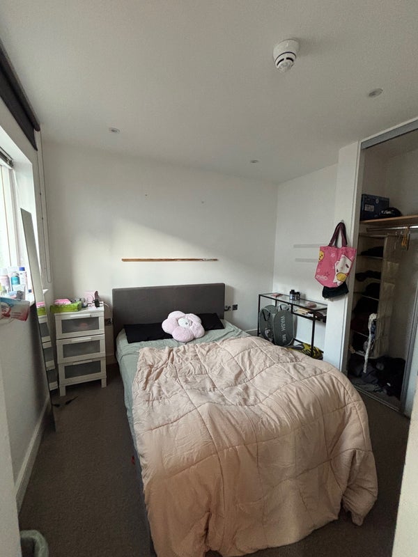 Room Bedford Street in Leeds