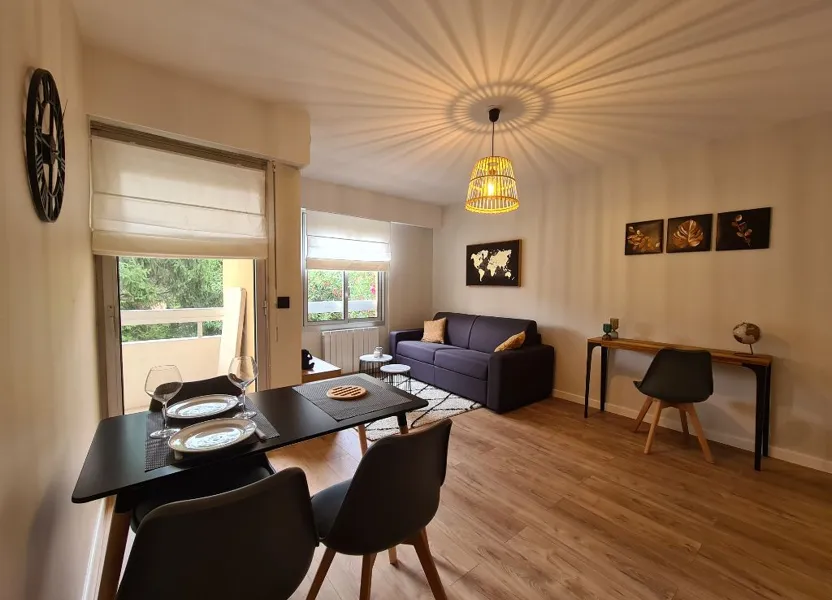Room Corniche Fleurie in Nice