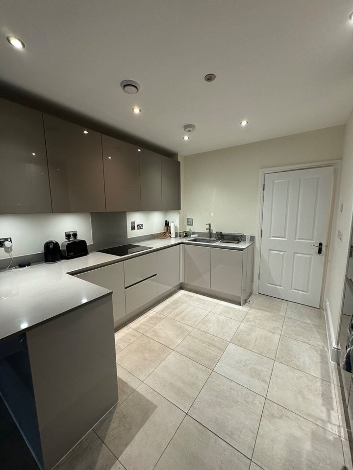 Flat Foxley Lane in Greater London