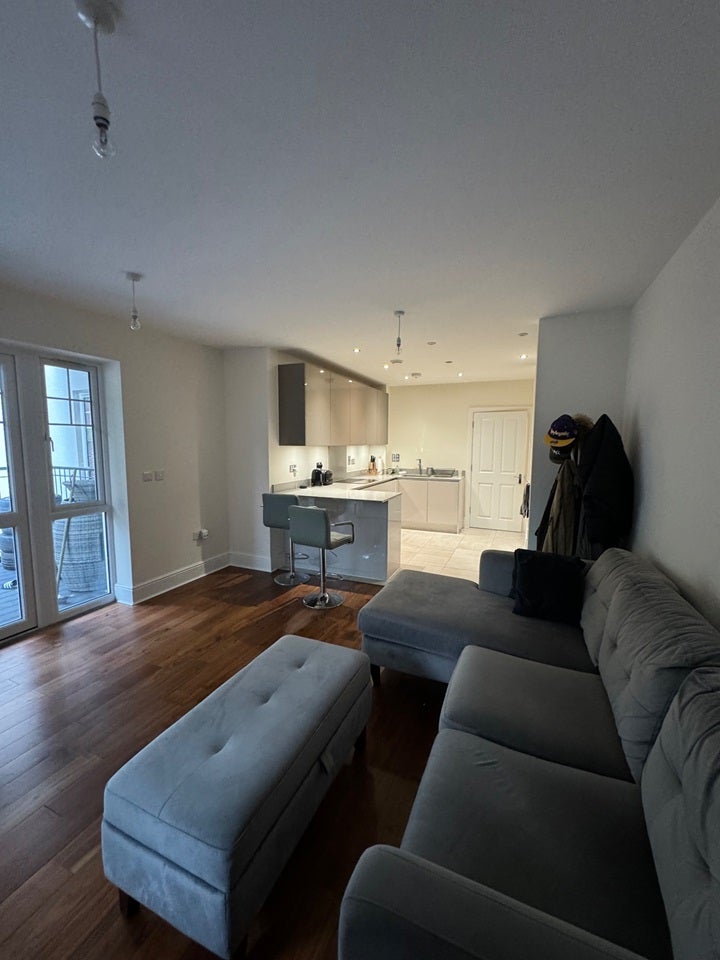 Flat Foxley Lane in Greater London