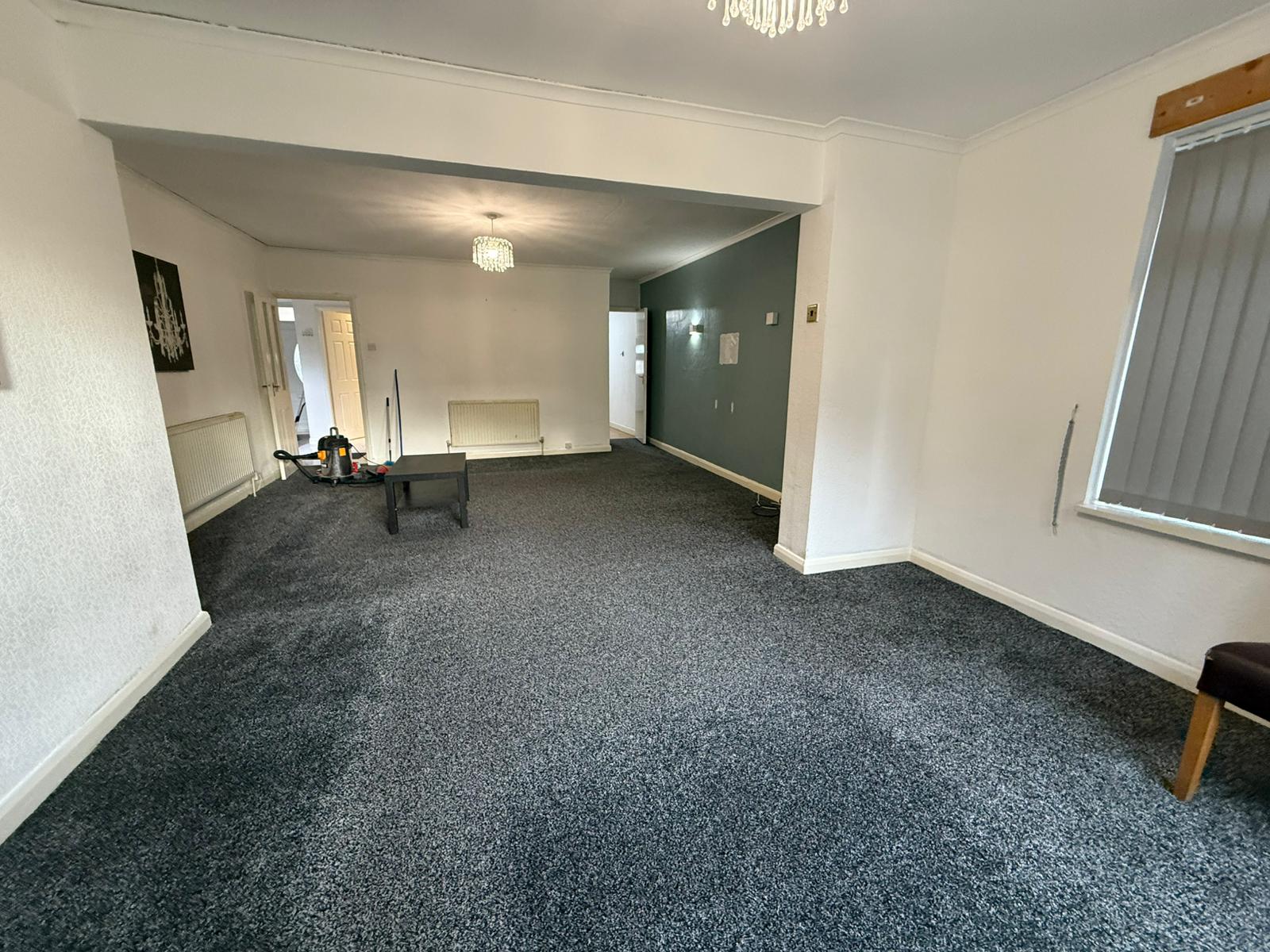 House Tenby Close in Greater London