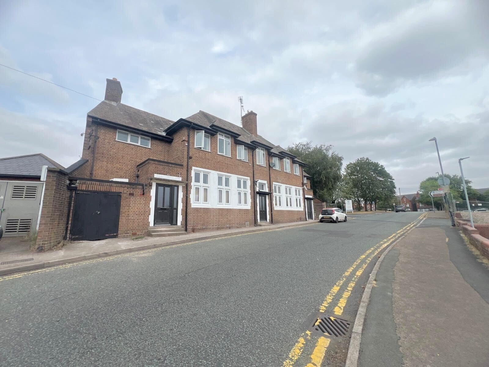 Flat Queen Street in Redditch