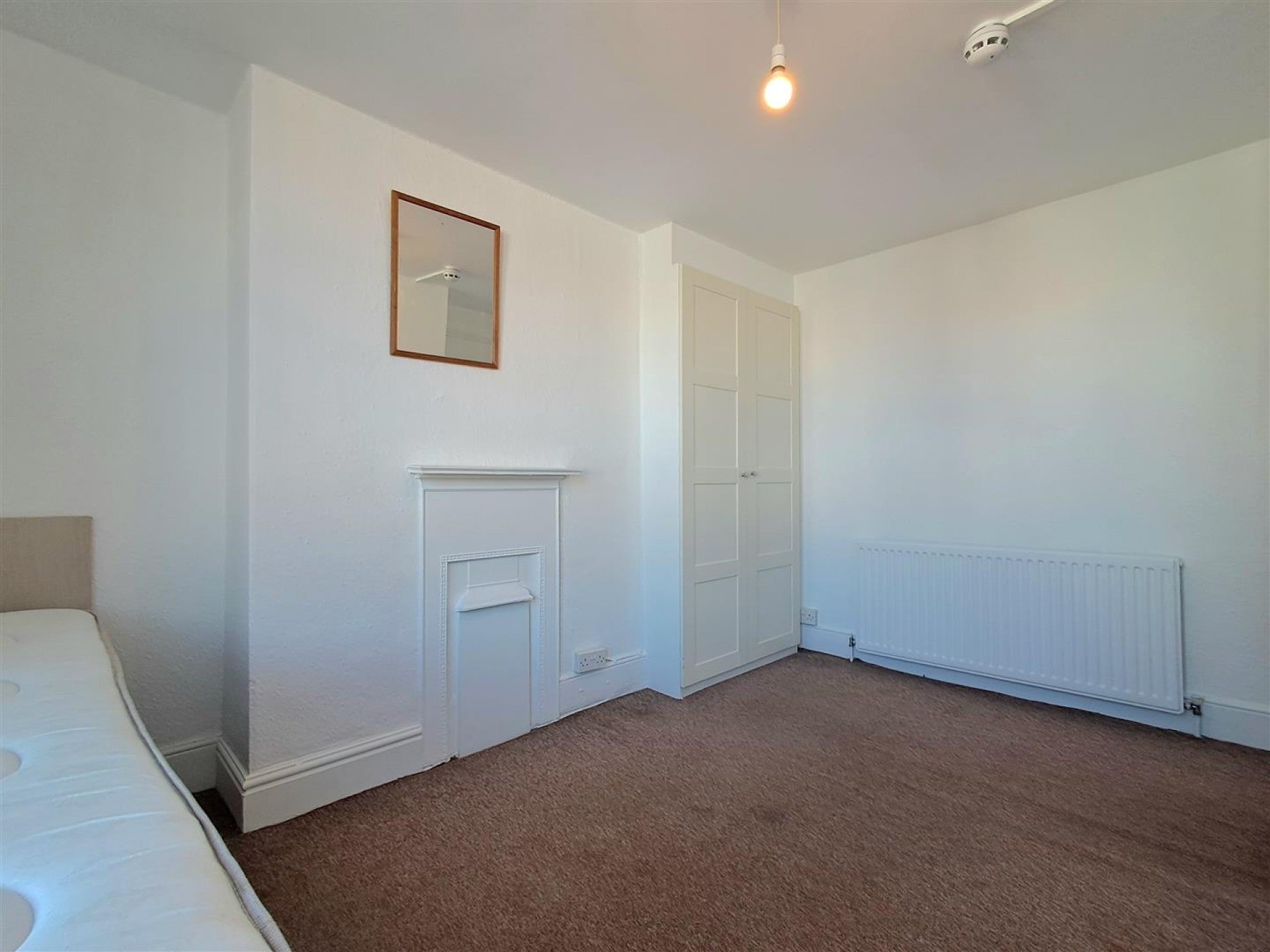 Room Stackpool Road in Bristol
