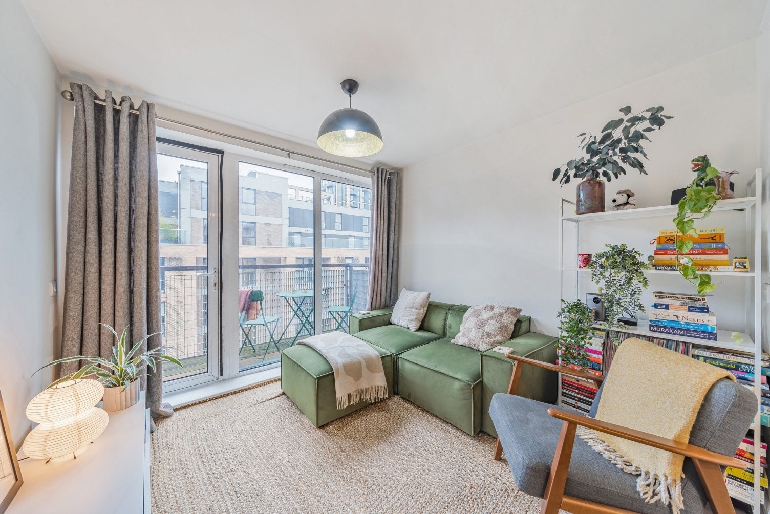 Flat Roan Street in Greater London
