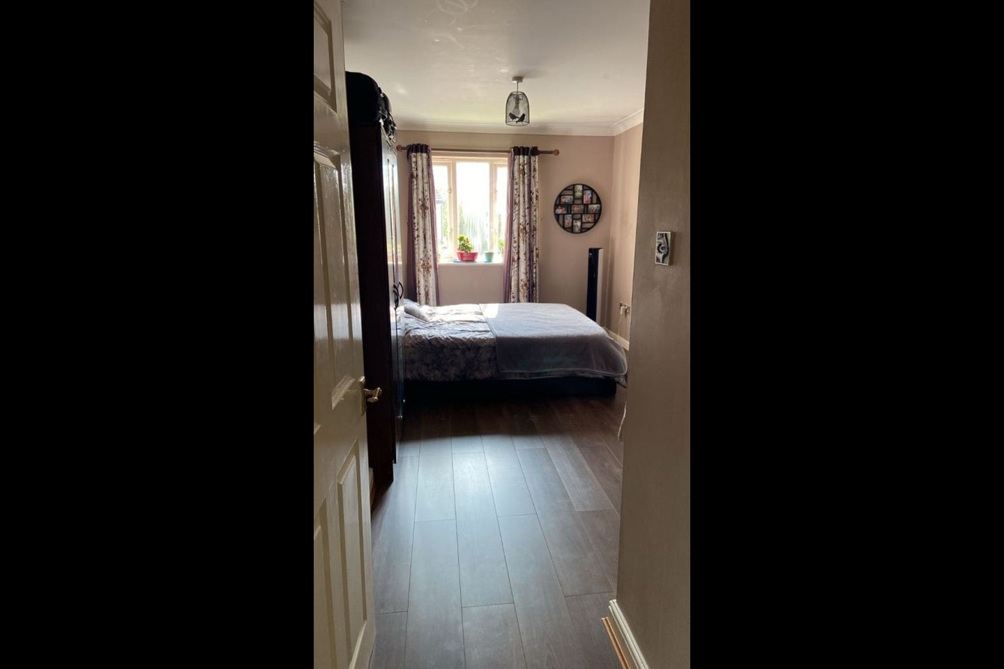 Room Slewins Close in Greater London