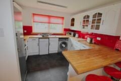Flat St Mungo Avenue in Glasgow