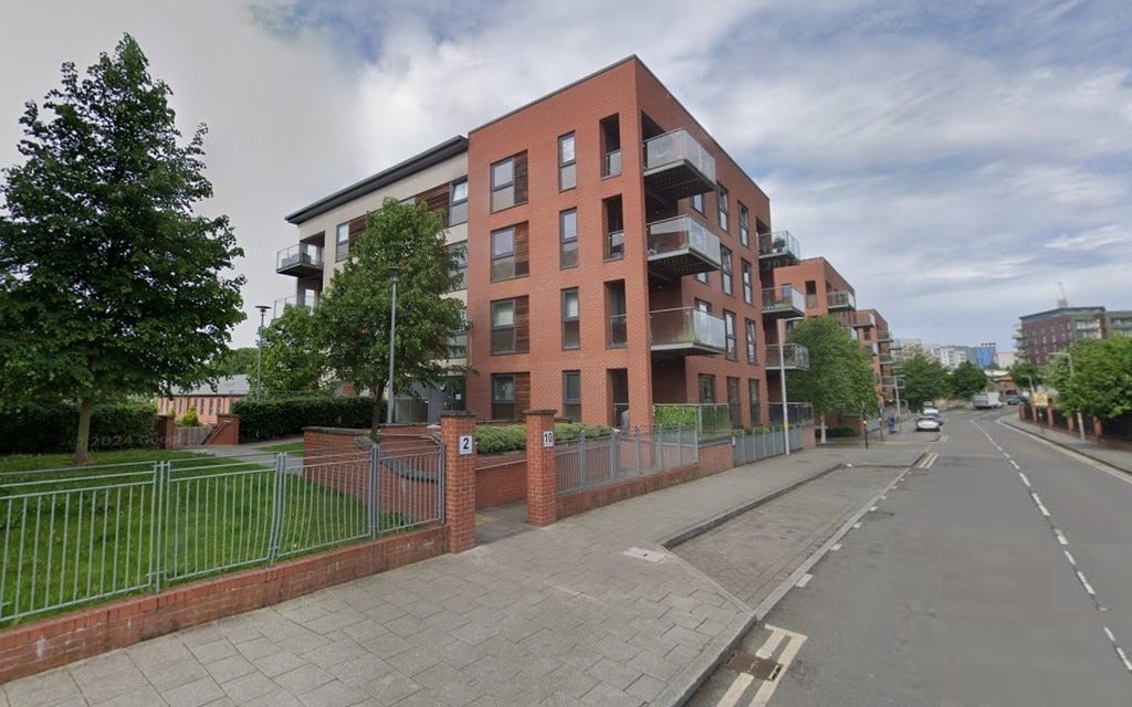 Flat Bell Barn Road in Birmingham