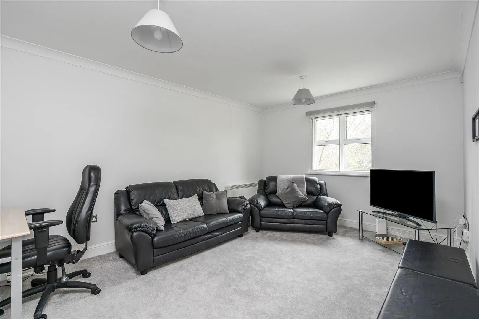 Flat Poplar Road in Metropolitan Borough of Solihull