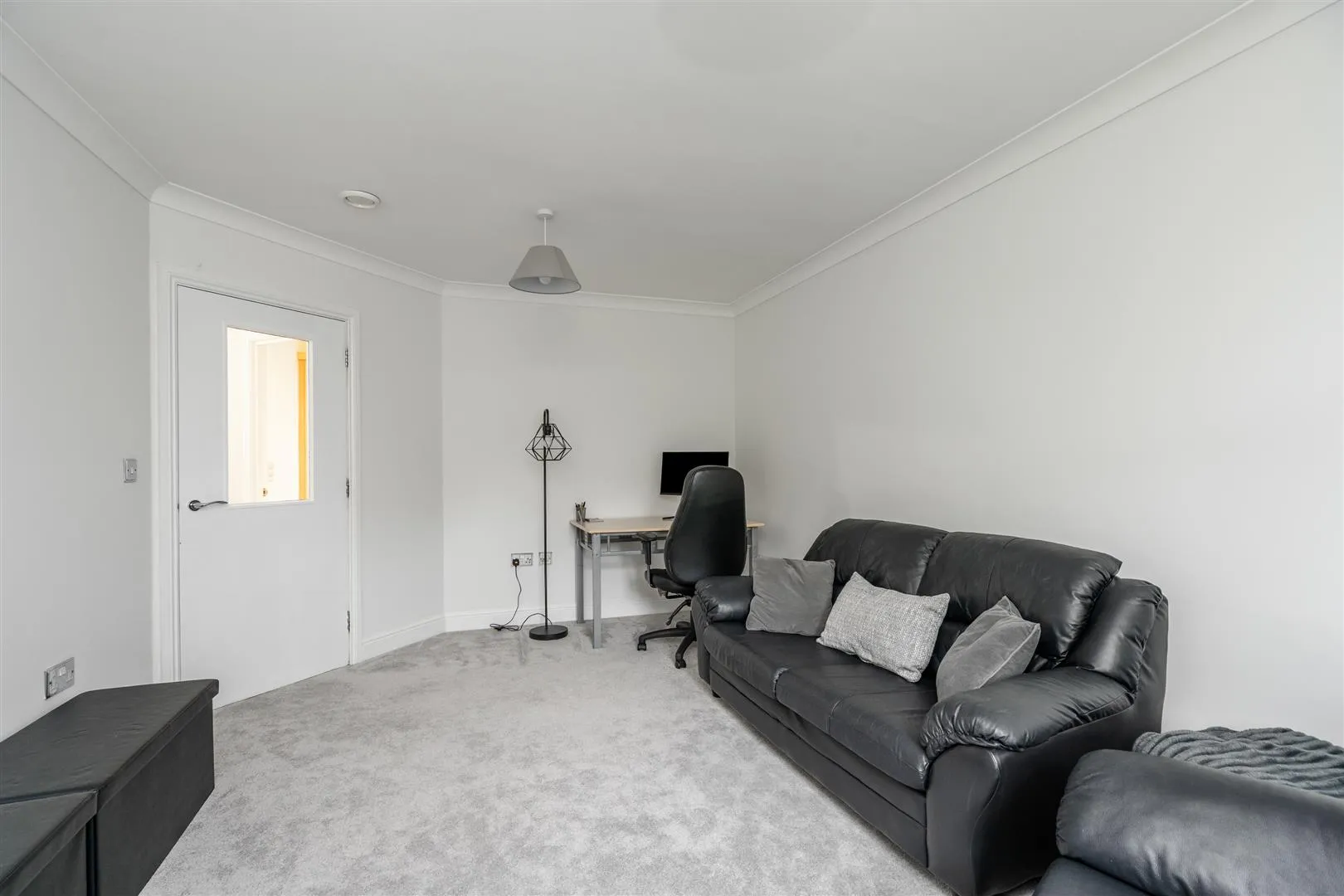 Flat Poplar Road in Metropolitan Borough of Solihull