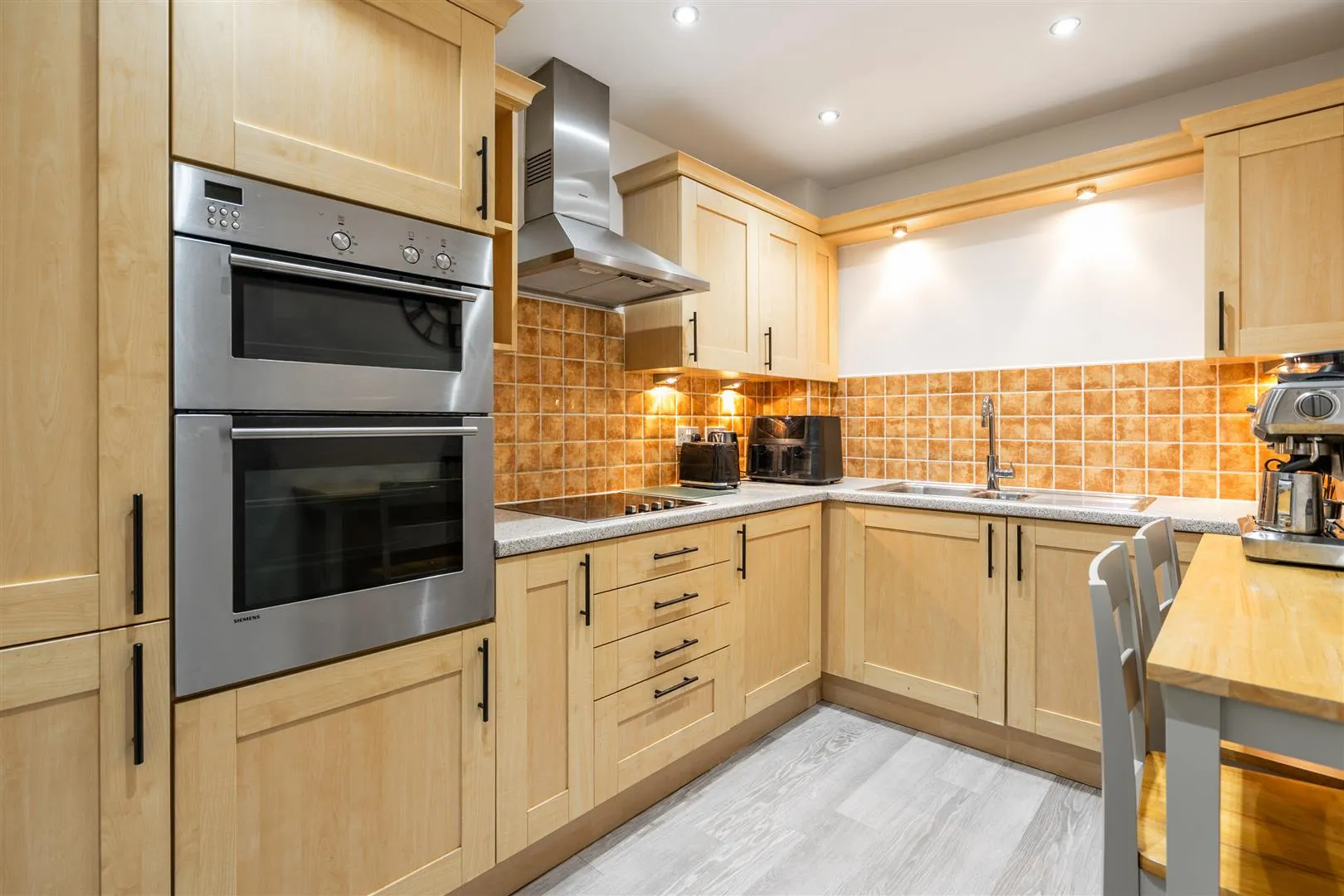 Flat Poplar Road in Metropolitan Borough of Solihull