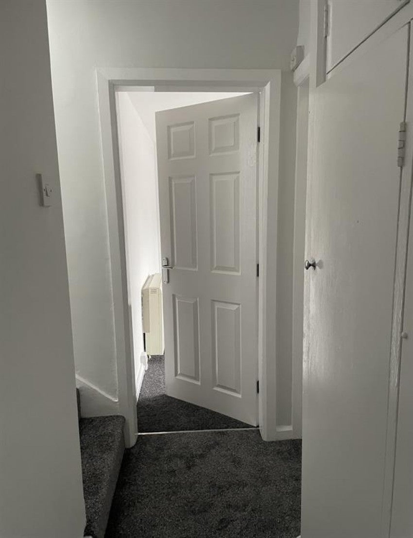 Flat Dorchester Road in Bramhall