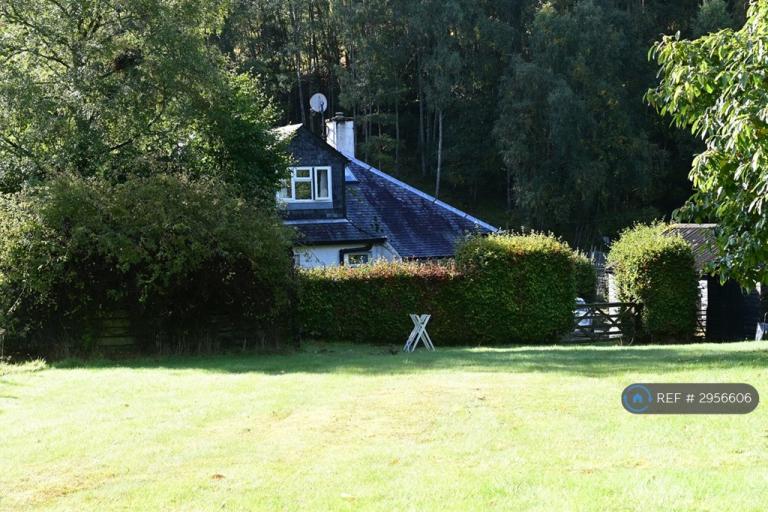 House Schiehallion Road in Lassintullich
