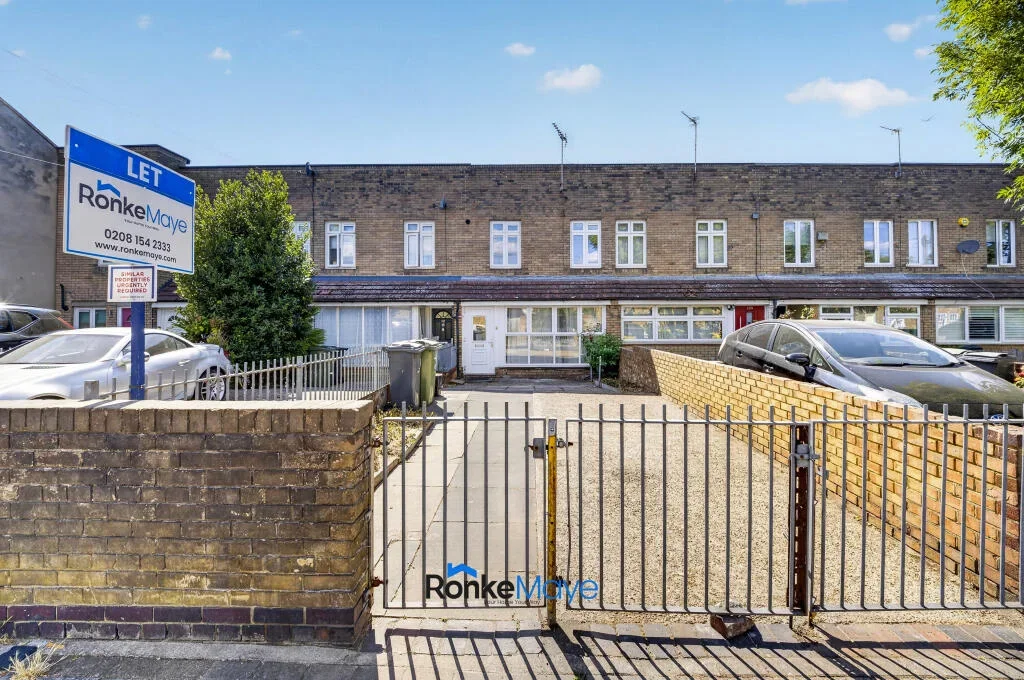 House Lyham Road in Greater London