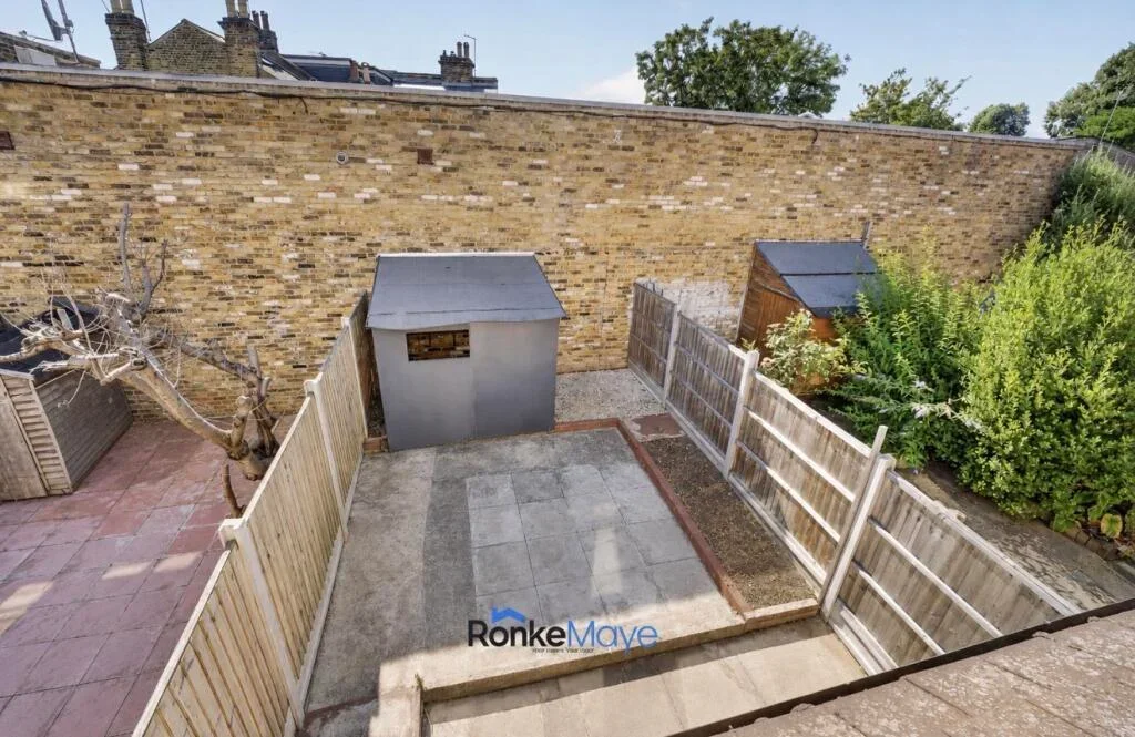 House Lyham Road in Greater London