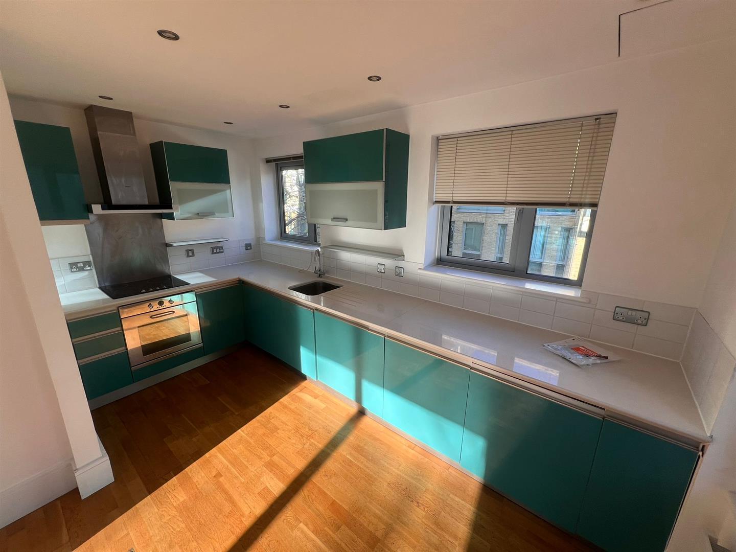 Flat York Way in Greater London