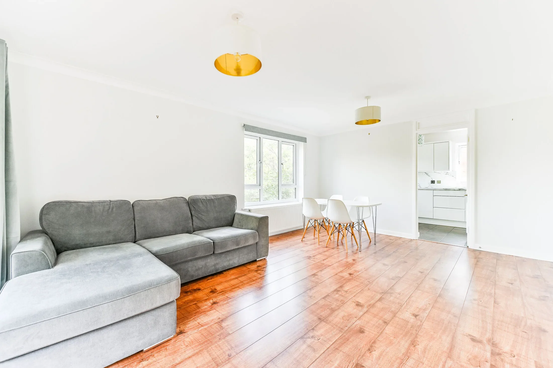 Flat Campion Close in Greater London