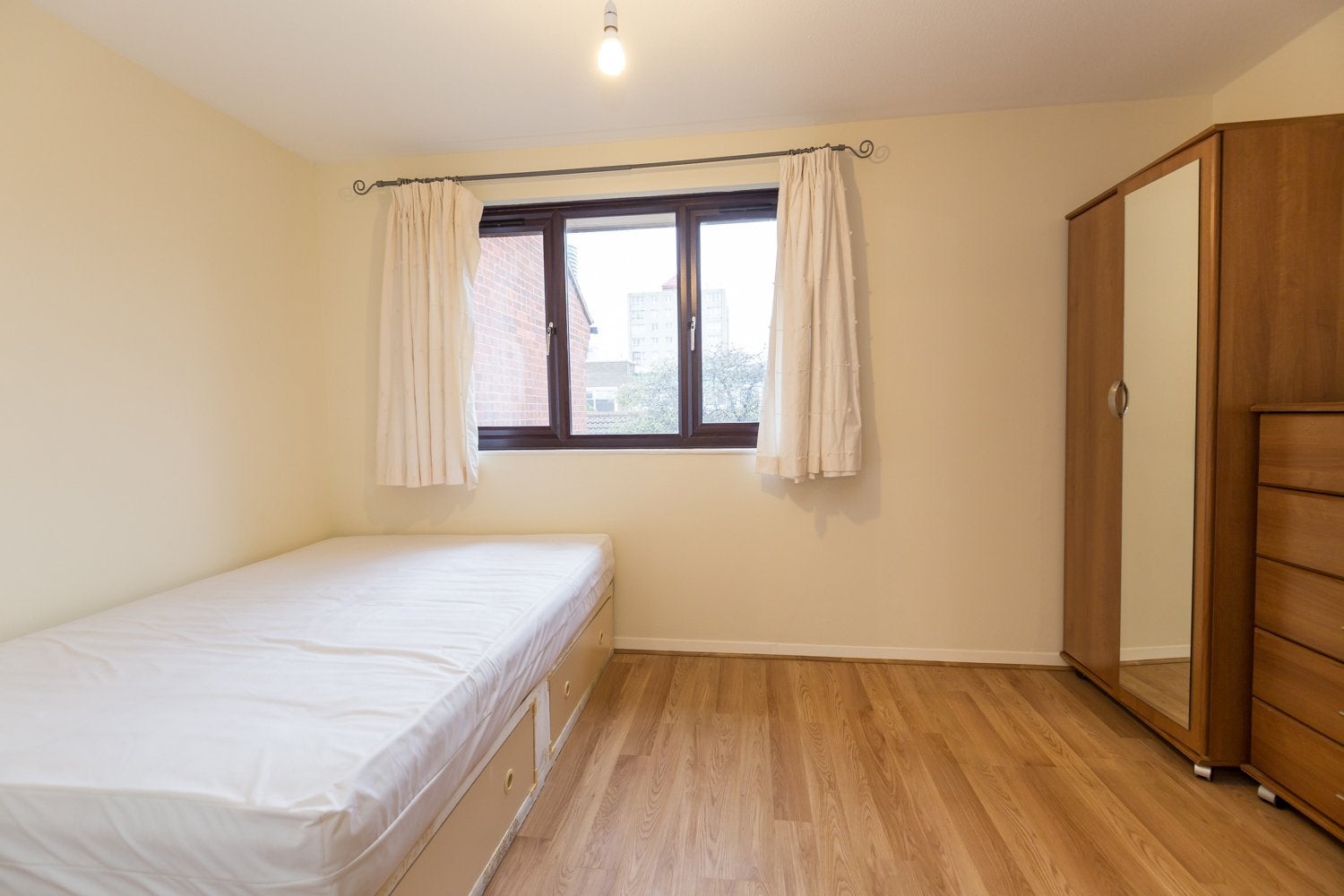 House Claire Place in Greater London
