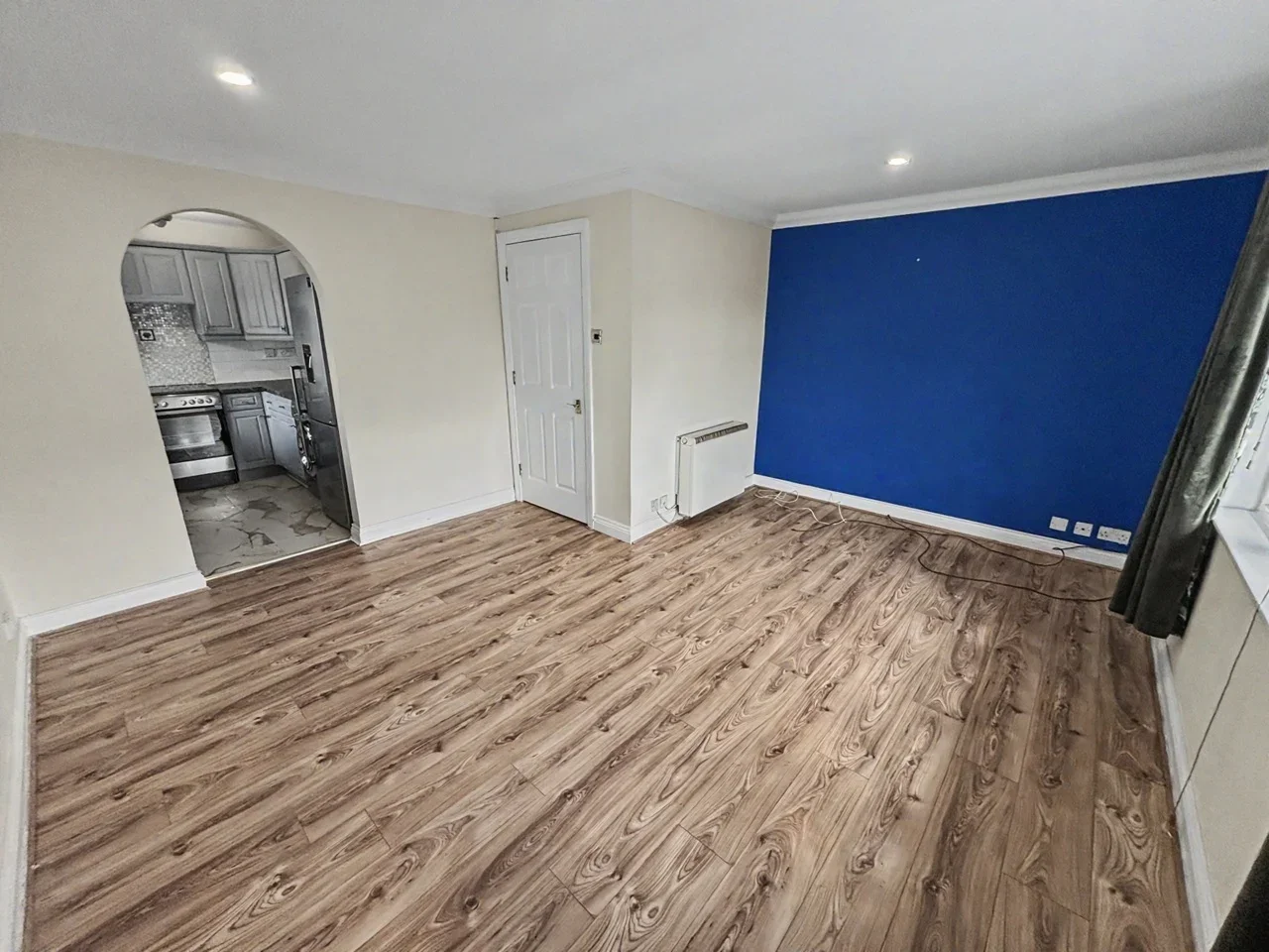 Flat Fawcett Close in Greater London