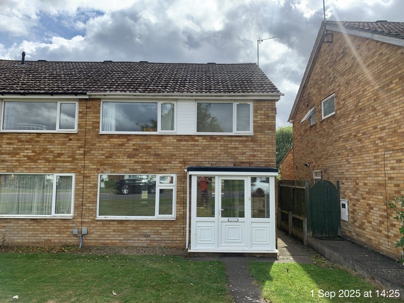 Room Bransford Avenue in Coventry