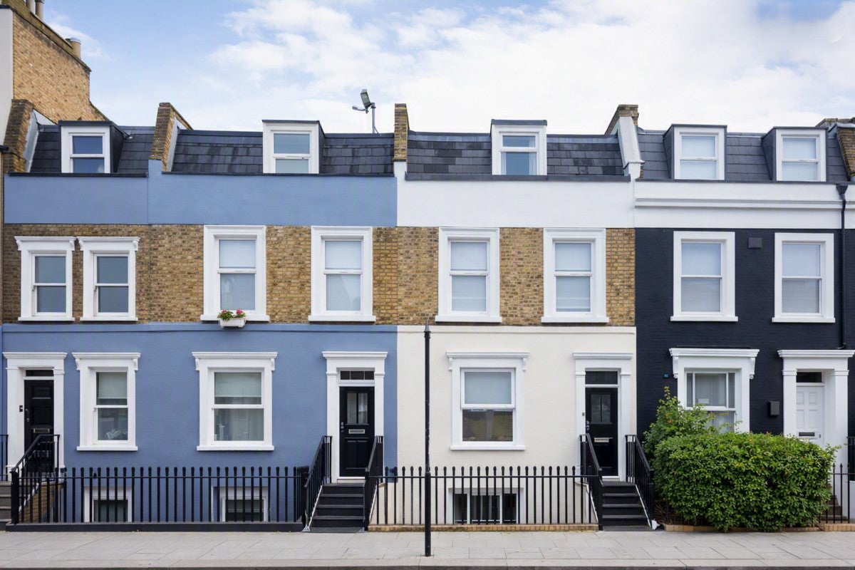 Flat Lewisham Way in Greater London