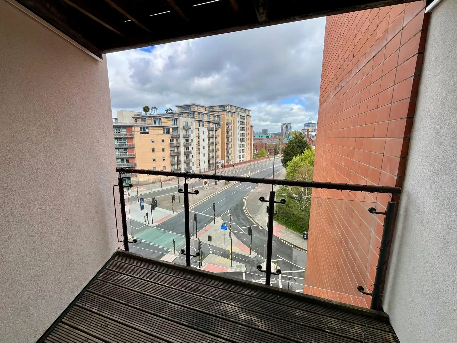 Flat Armouries Way in Leeds