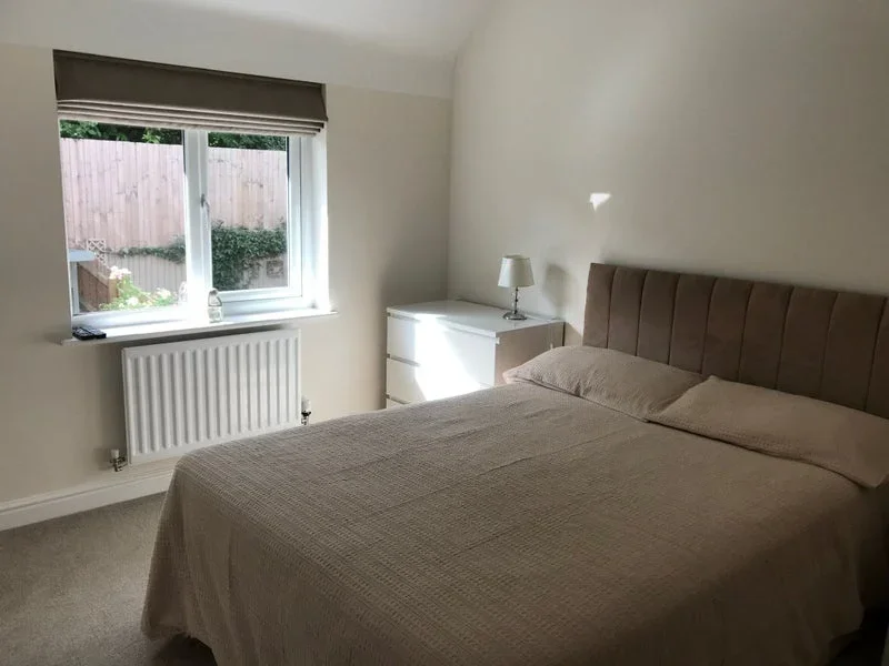 Room Chelford Close in Manchester