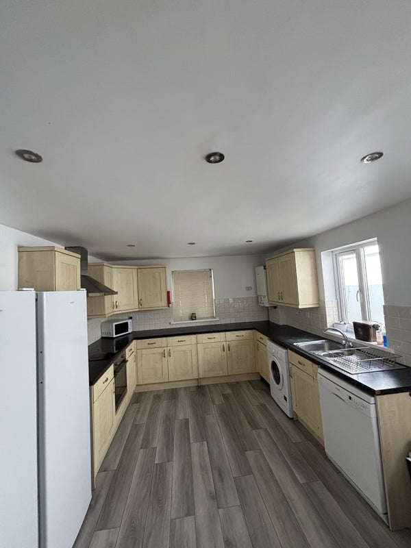 Room Merthyr Street in Cardiff