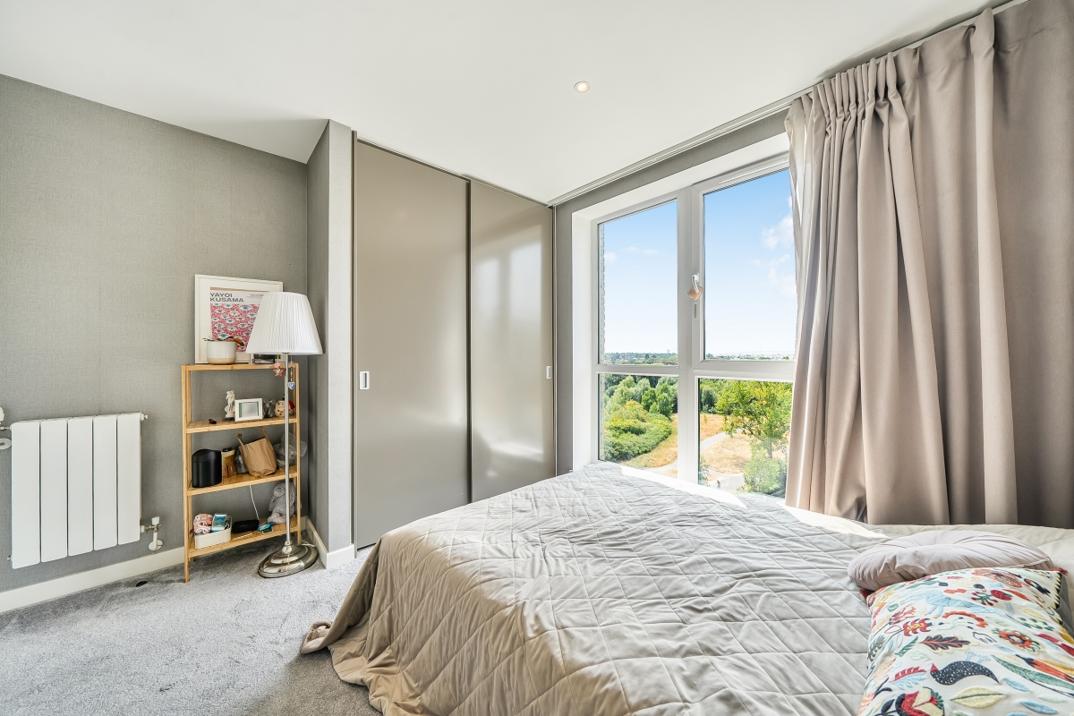 Flat Ottley Drive in Greater London