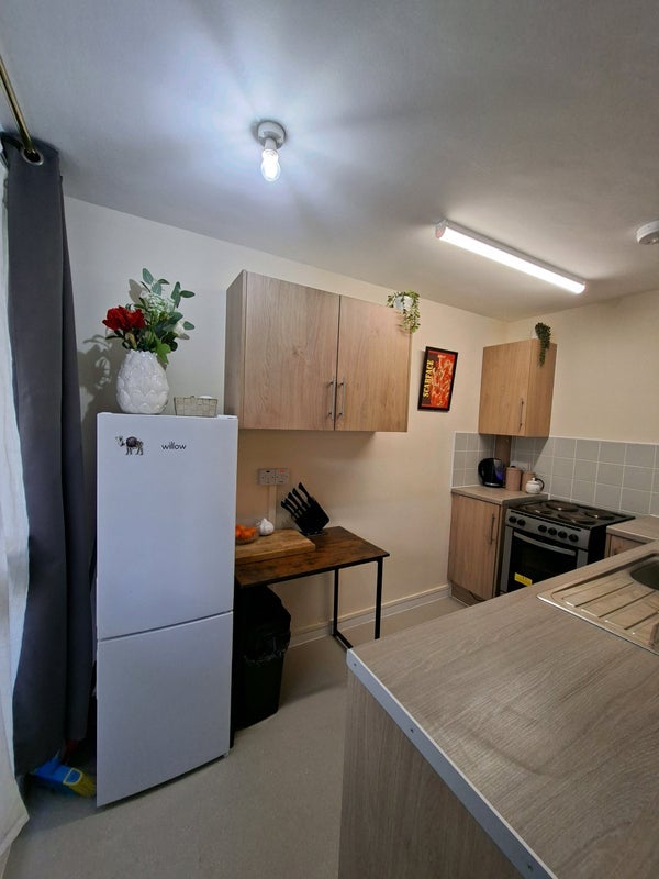 Flat Clipstone Street in City of Westminster