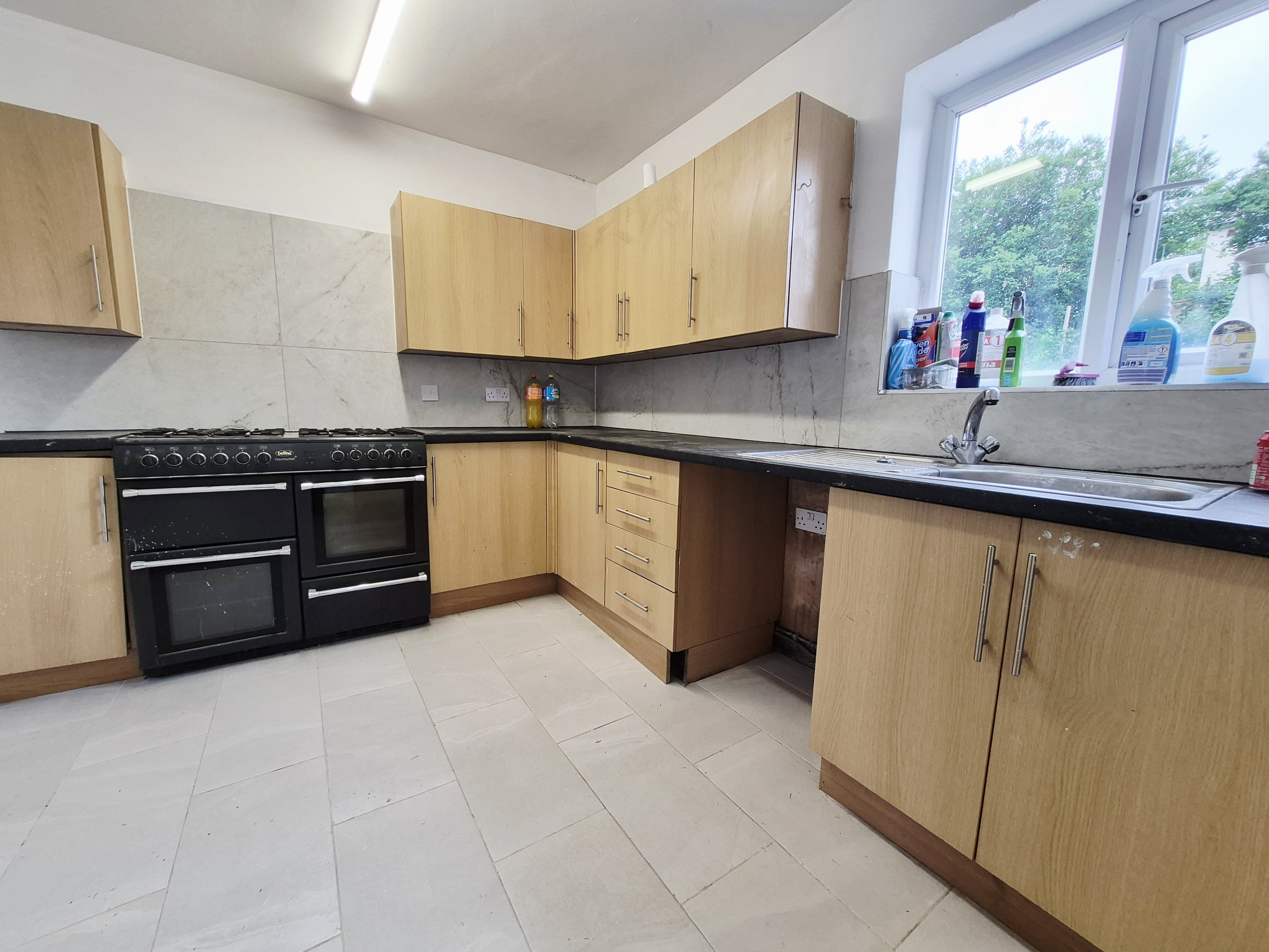 House Ailsa Road in Guide