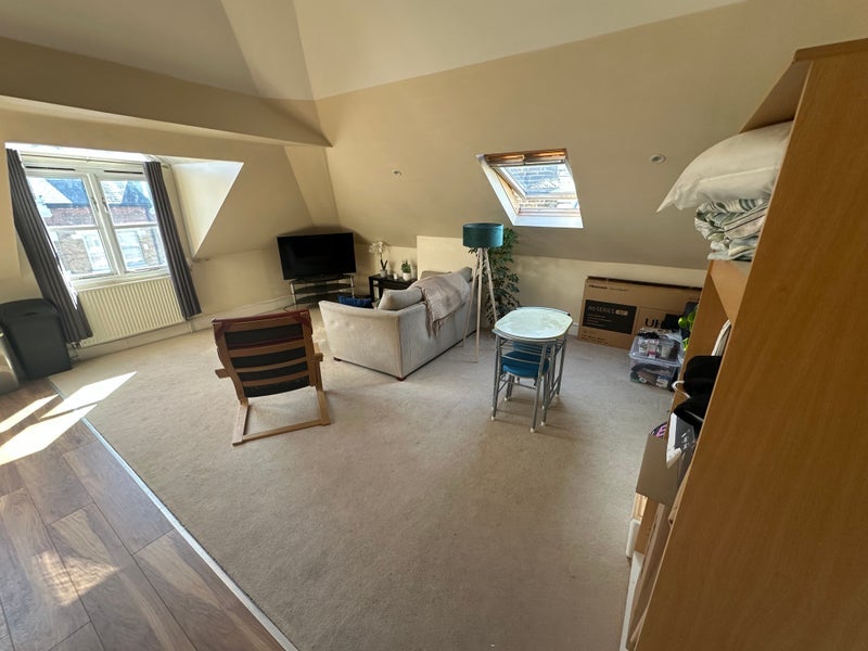 Room Tierney Road in Greater London