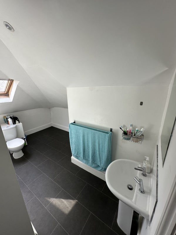 Room Tierney Road in Greater London