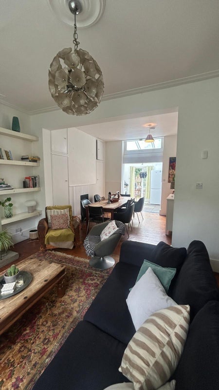 Room Annette Road in Greater London