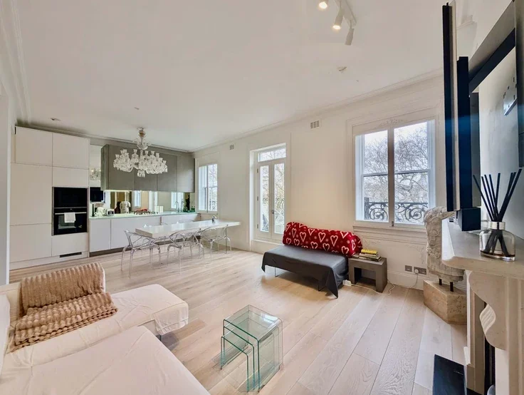 Flat Ennismore Gardens in City of Westminster