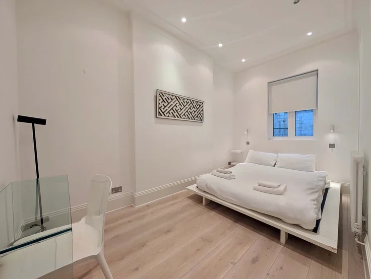 Flat Ennismore Gardens in City of Westminster