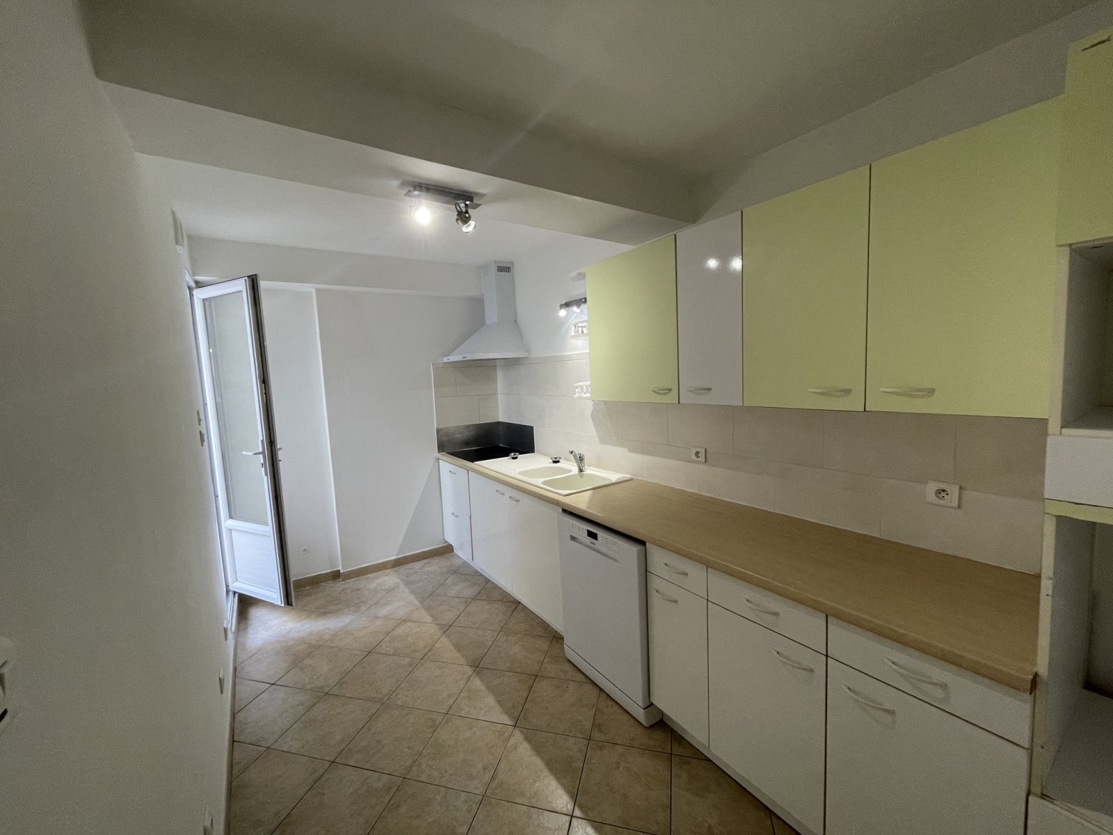 Maison D 38 à Pezens