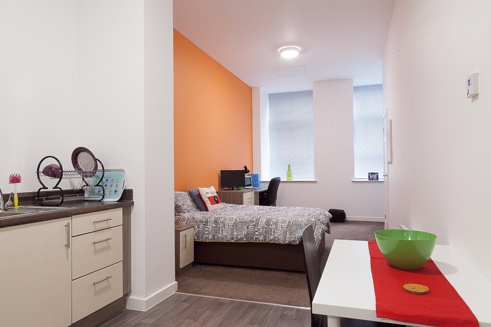 Room Spaniel Row in Nottingham