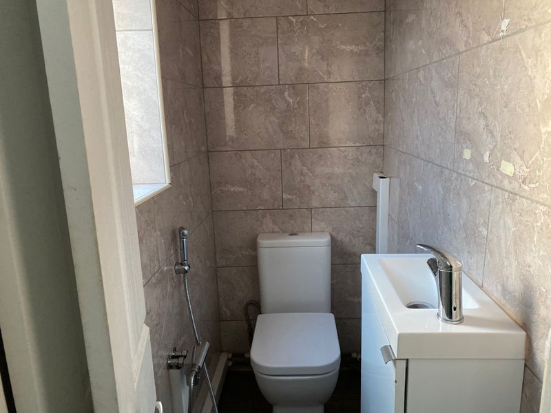 Room Bowdon Avenue in Manchester