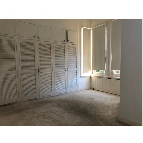 Flat Coolhurst Road in London