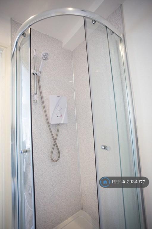 Room Hagley Road in Birmingham