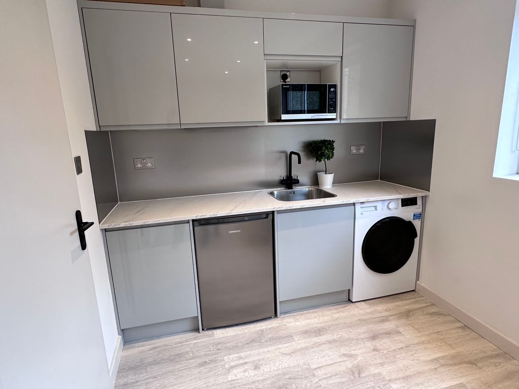 Flat Ernest Street in Greater London